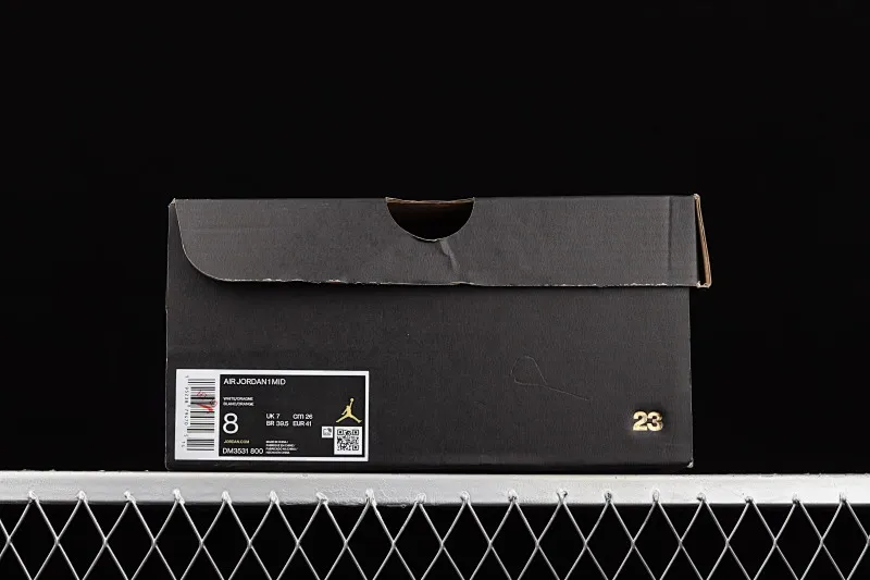 All Categories Air Jordan Jordan Series Basketball Shoes Air Jordan 1 Mid Air Jordan 1 Mid AJ1 Joe 1 White Orange Mid-top Cultural Basketball Shoes DM3531-800